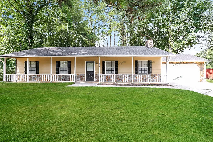 621 Blue Flag Ln — Photo 2