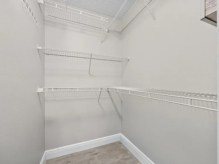 265 SW Dalton Cir — Photo 16