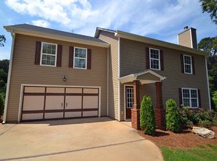 10 Forrest Ln, Newnan, GA 30263