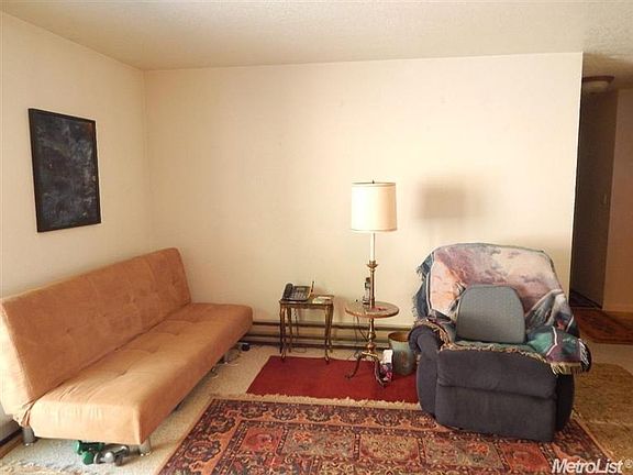 5th image of 5241 Twin Cedars Dr