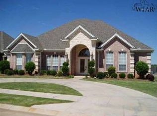 4912 Silver Crest Dr, Wichita Falls, TX 76310