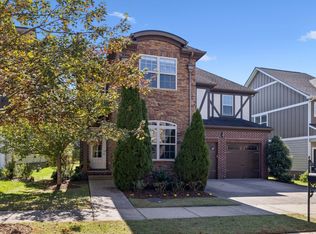 1009 Swanson Ln, Franklin, TN 37067