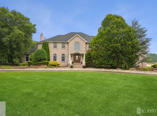 42 Indian Path, Monroe Township, NJ 08831