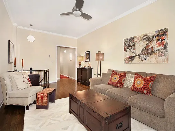 425 West 24th Street image 2 of 6