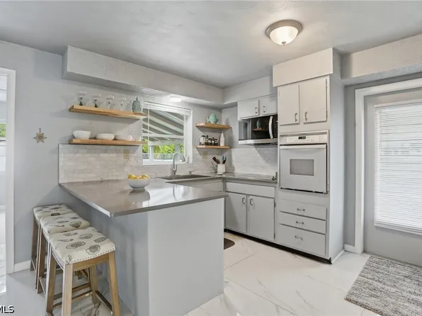 372 Altamont Ave, Fort Myers, FL 33905