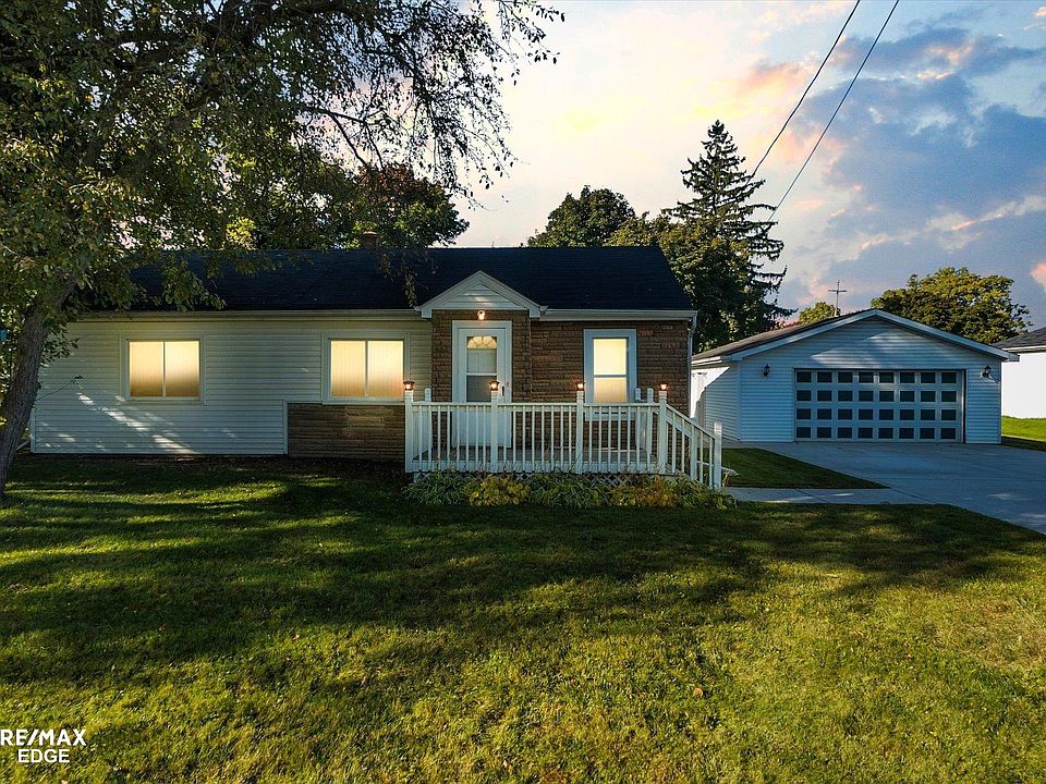 1st image of 13071 Farr Dr