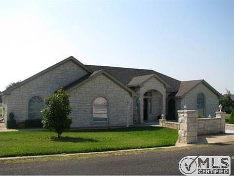1st image of 219 Surrey Ln