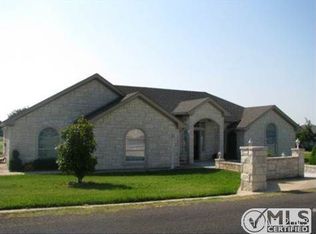219 Surrey Ln, Gatesville, TX 76528