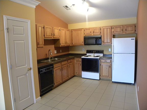 3rd image of 16500 Jubilee Hill Spur Unit K
