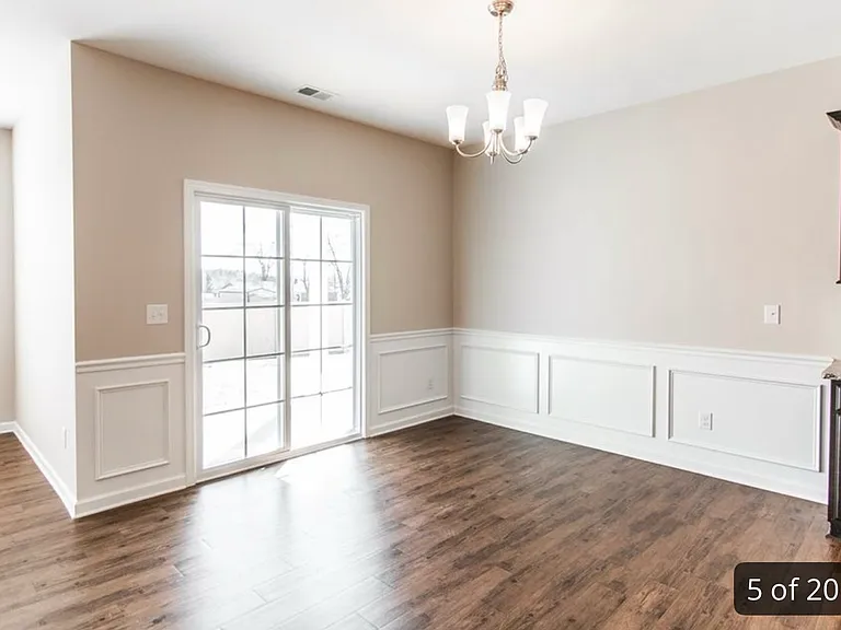 561 Townsend Place Dr — Photo 4