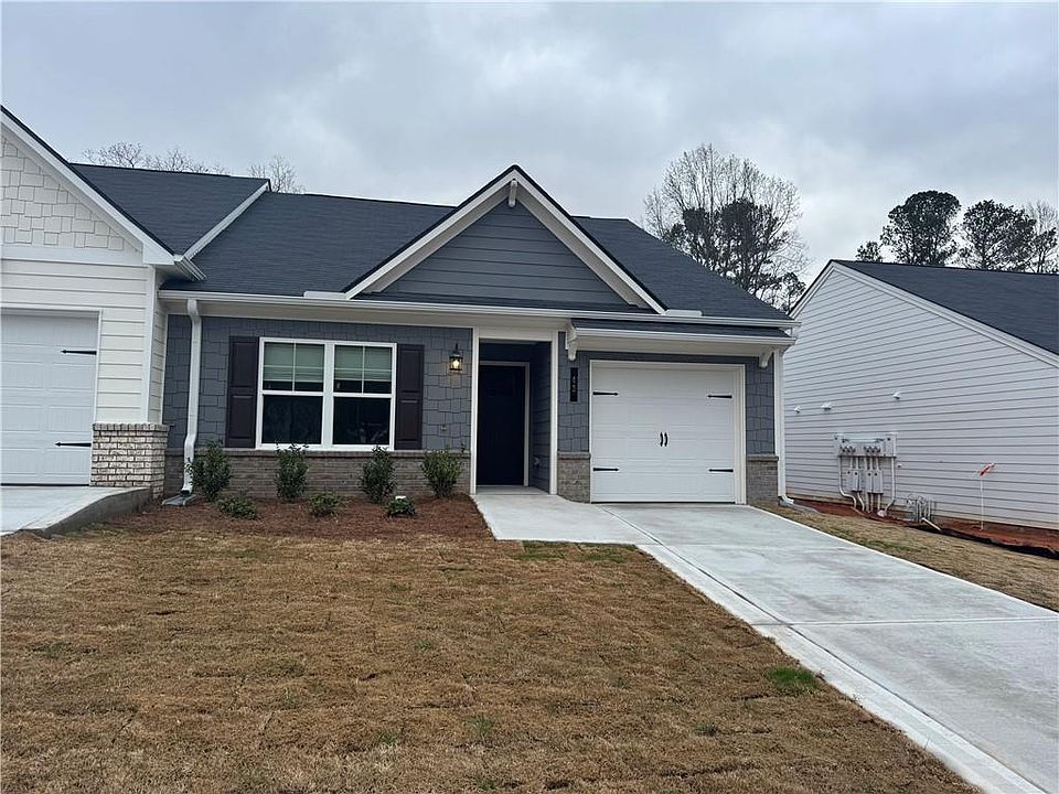 1st image of 43 Silver Leaf Ln