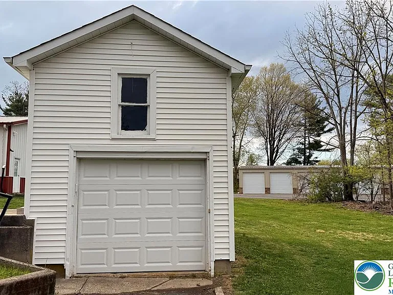 3241 Freemansburg Ave — Photo 4