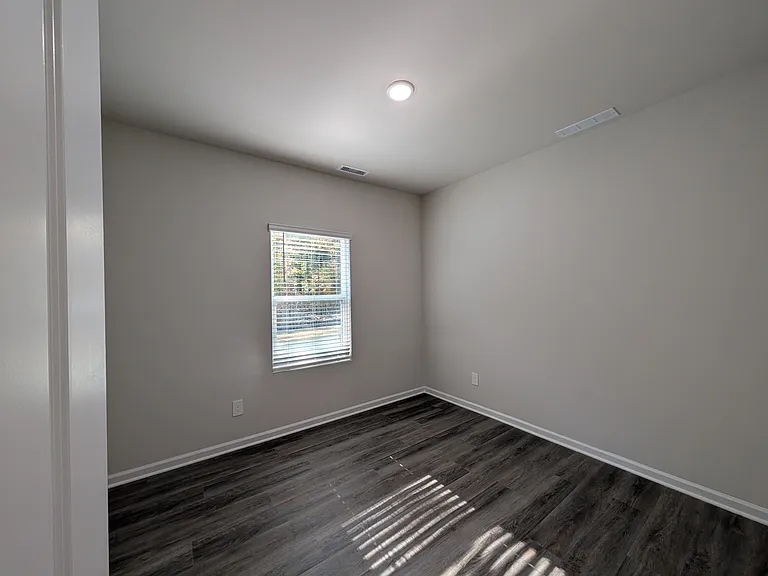 493 Squirrel Oaks Ln — Photo 17