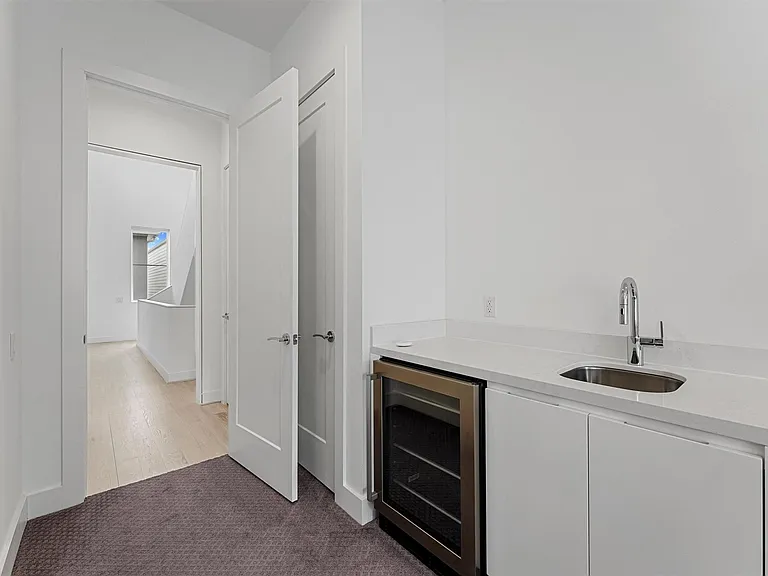 5854 E Post Oak Ln — Photo 16