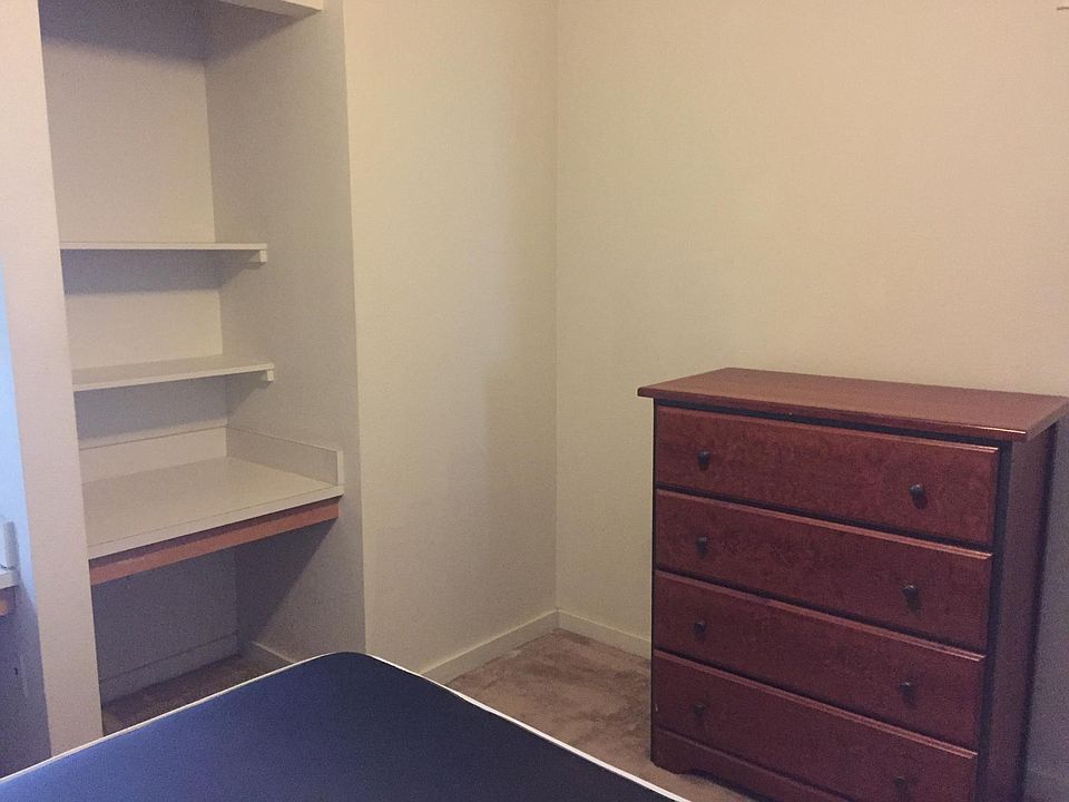 fully furnished bedroom w/area to study