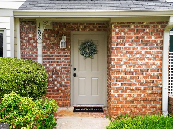 1208 Shiloh Cir NW, Kennesaw, GA 30144