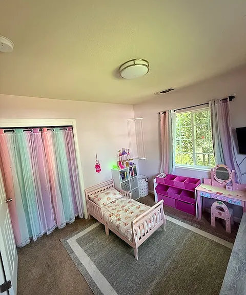 417 Pleasant St — Photo 23