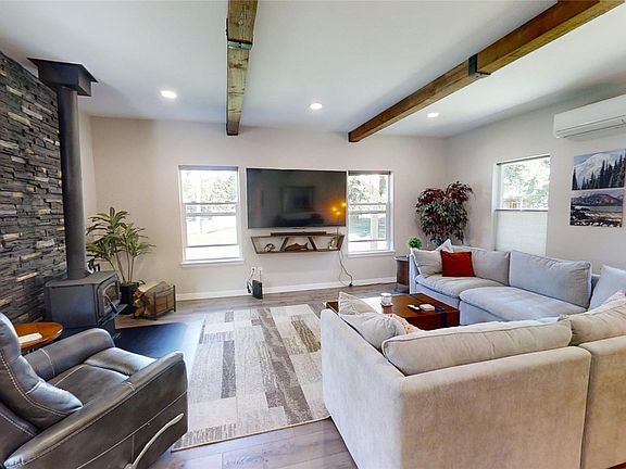 5th image of 3405 81st Avenue NW