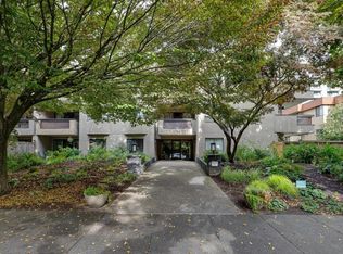 975 W 13th Ave #306, Vancouver, BC V5Z1P4