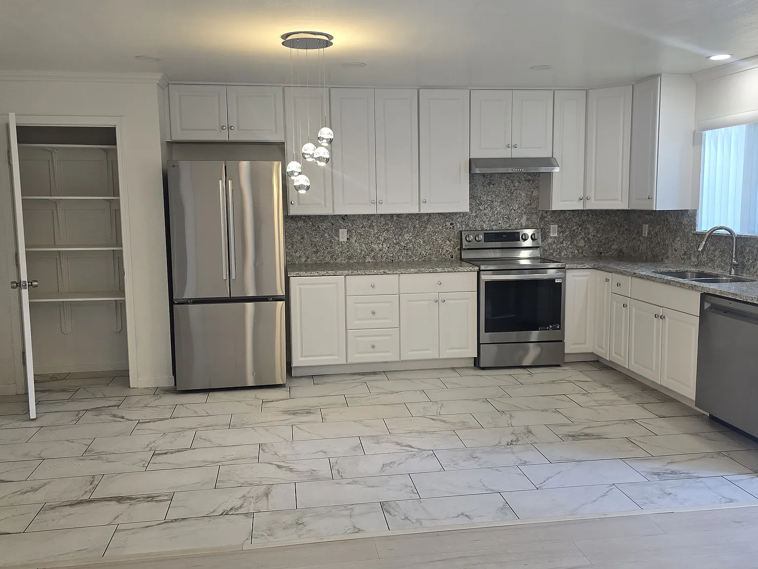 1 bed, 745 sqft, $1,650 — Photo 3