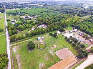 1500 Manak Rd, Sealy, TX 77474