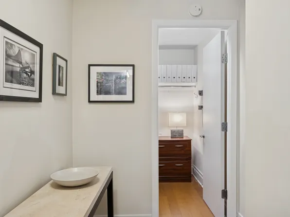 531 Main Street image 5 of 16