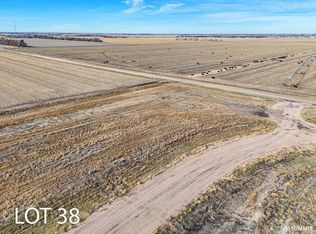 38 Bald Eagle Dr, Chapman, NE 68827