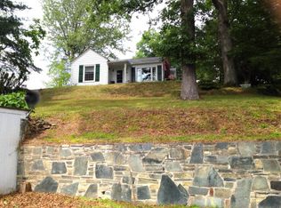 216 Sunnybrook Dr, Spruce Pine, NC 28777