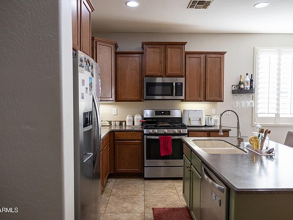 4th image of 29902 N 71ST Avenue