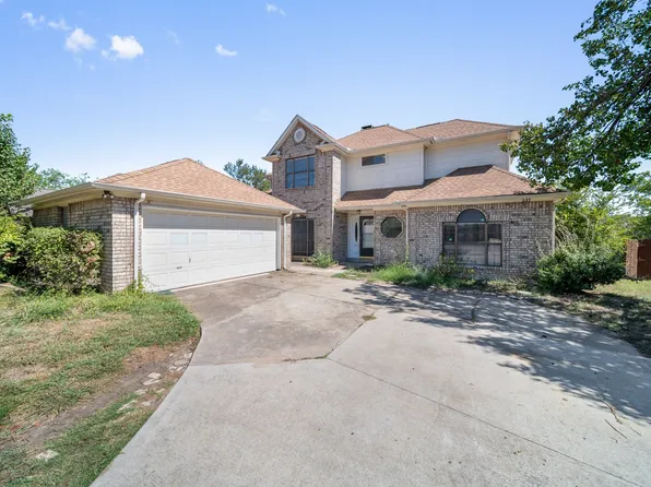 527 Meadowcreek Dr, Mesquite, TX 75150