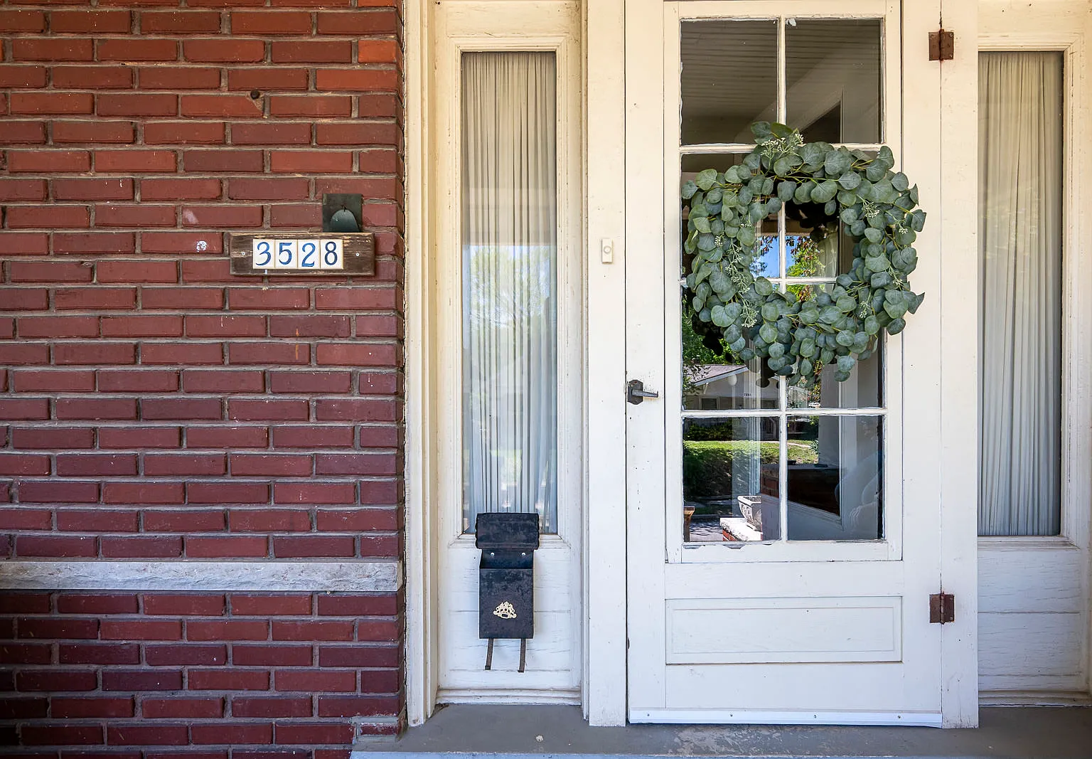 3 bed, 1678 sqft, $4,500 — Photo 3