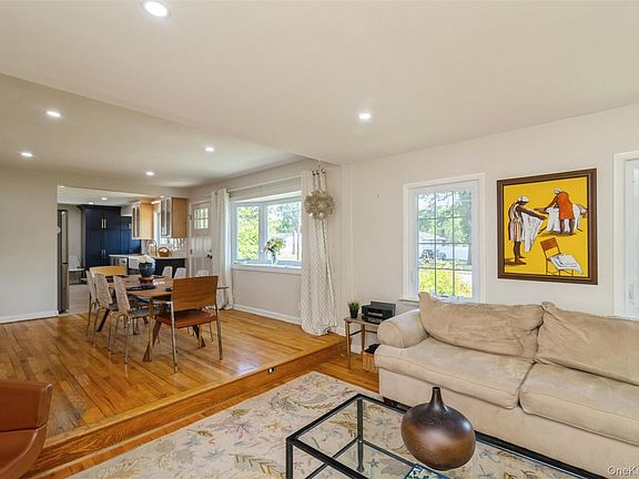 5th image of 1560 Brightshore Boulevard