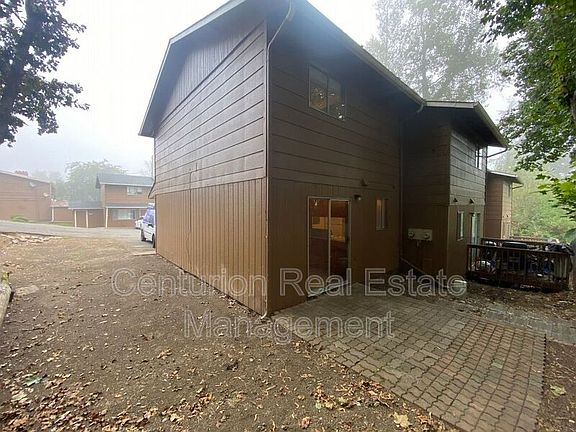 2nd image of 180 Stoneway Dr NW #1
