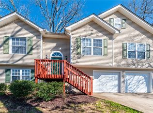 1040 Whispering Woods Dr, Canton, GA 30114
