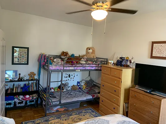 Rented by Grand Group Realty | media 14