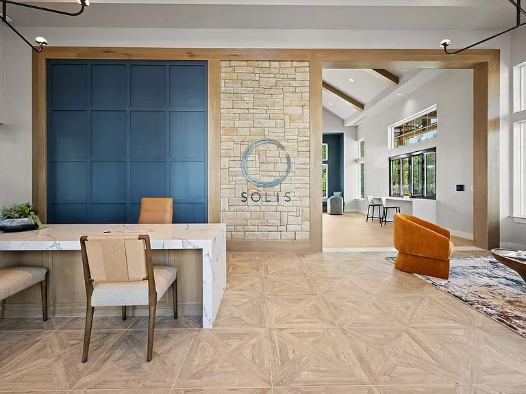 Solis North Creek — Photo 2