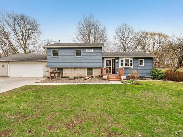 4785 Cottage Rd, Lockport, NY 14094