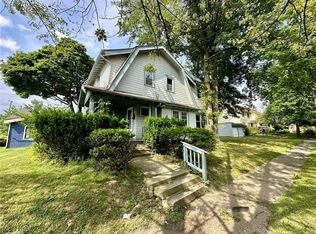 1929 Lee Rd, Cleveland Heights, OH 44118