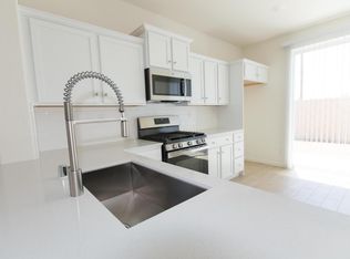 6437 E Moscato Dr, Fresno, CA