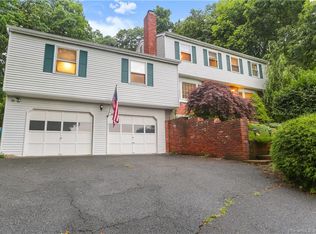 19 Kellogg St, Bethel, CT 06801