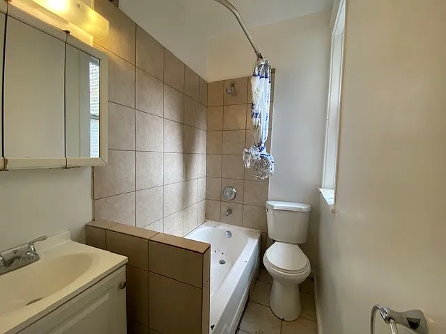 1601 S Lawndale Ave — Photo 7