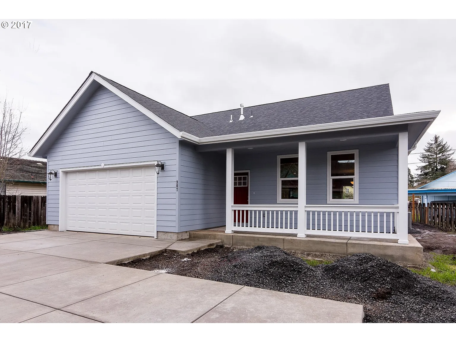 907 Marquet Way photo 1