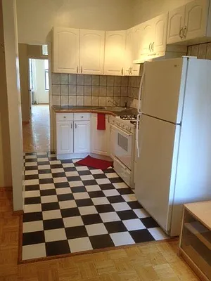 Rented by Nooklyn NYC LLC | media 52