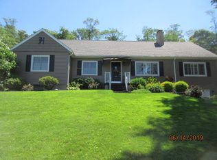 1209 Robin Dr, New Martinsville, WV 26155