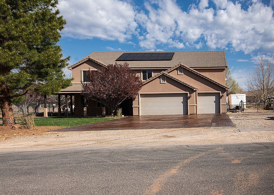 1st image of 1422 W Jade Dr