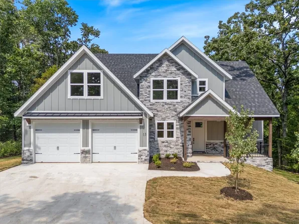 13 Strichen Ln, Bella Vista, AR 72715