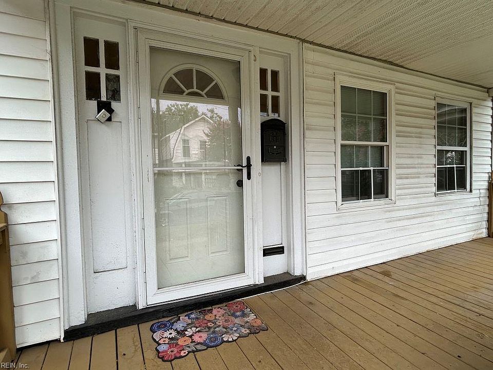 1st image of 973 Rugby St