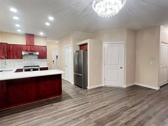 5th image of 7120 SE Sterling Ln