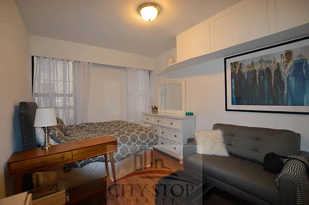 Rented by City Stop Realty | media 63