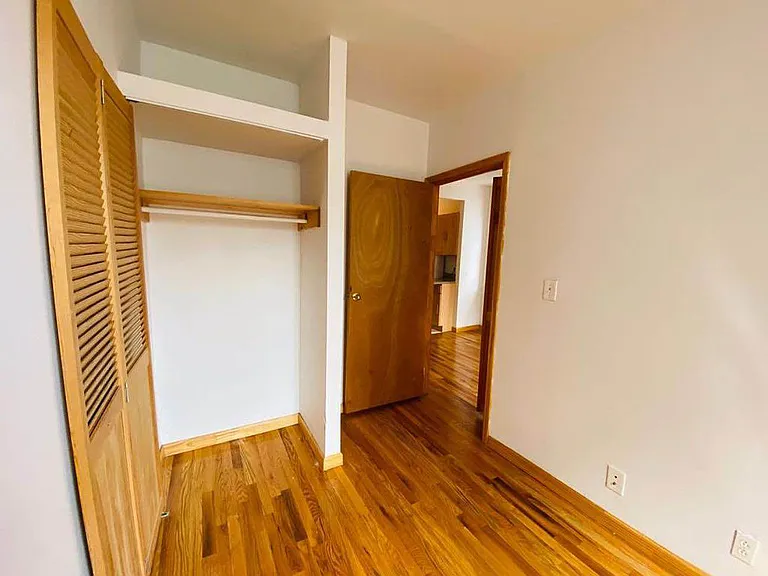 540 E 5th St #16 — Photo 6